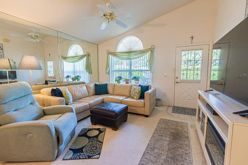2 bedroom Villa at 695 NW San Remo Circle, Kings Isle, Isle Of Venice, Port St. Lucie — photo 4