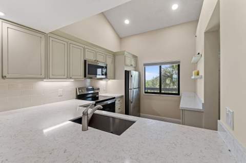 201 Ocean Bluffs Boulevard #5010, Jupiter FL - photo 14 of 82