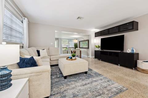 2507 NW 8th Avenue, Wilton Manors FL - photo 7 of 19