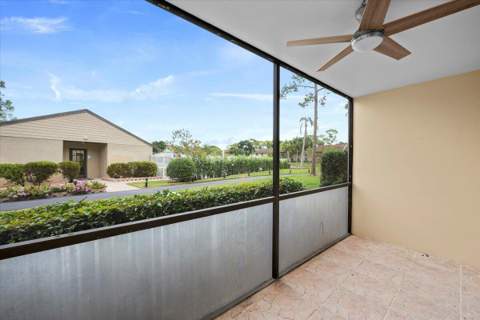 708 Sunny Pine Way #B1, Greenacres FL - photo 10 of 22