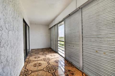 4140 NW 44th Avenue #411, Lauderdale Lakes FL - photo 16 of 42
