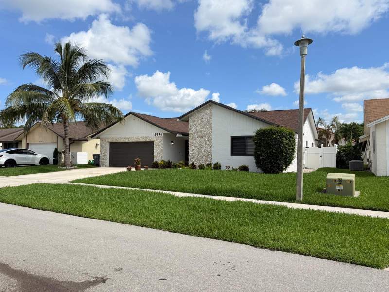 4 bedroom Single Family Residence at 8843 SW 16th Street, Sandalfoot Cove Sec 9, Boca Raton — photo 3