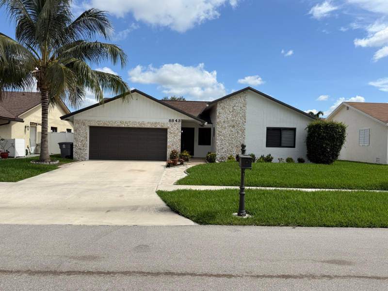 4 bedroom Single Family Residence at 8843 SW 16th Street, Sandalfoot Cove Sec 9, Boca Raton — photo 2