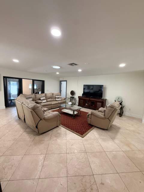 8843 SW 16th Street, Boca Raton FL - photo 8 of 65