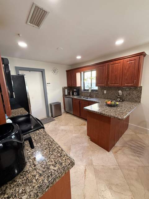 8843 SW 16th Street, Boca Raton FL - photo 17 of 65