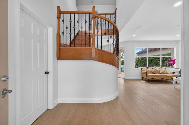3 bedroom Single Family Residence at 229 E Bayridge Drive, The Lakes, Weston — photo 5