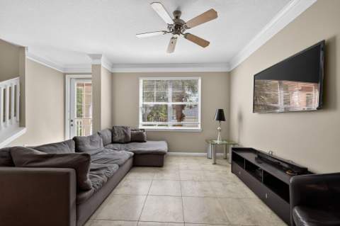 156 Aragon Way, Jupiter FL - photo 7 of 30