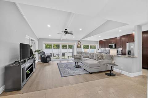 22018 Colony Drive, Boca Raton FL - photo 7 of 39