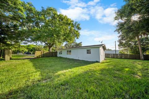 3516 Avenue F, Fort Pierce FL - photo 11 of 18
