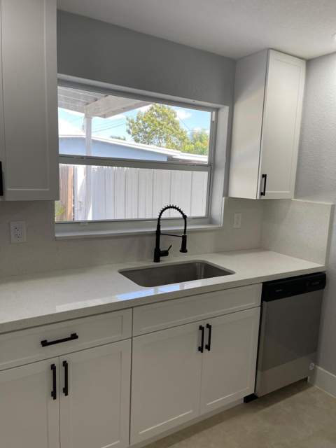 1902 Baythorne Road, West Palm Beach FL - photo 17 of 37