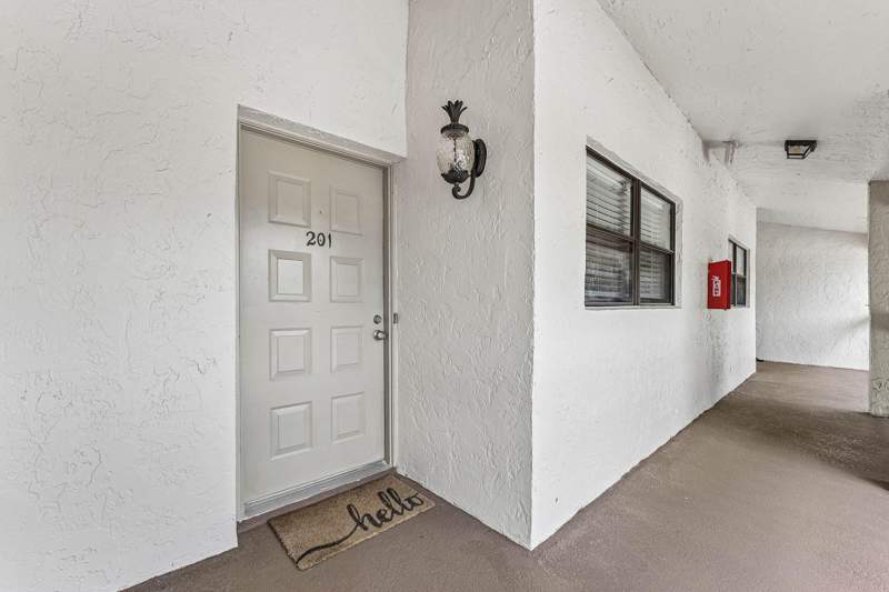 2 bedroom Condominium at 12926 Briarlake Drive #201, Eastpointe, Palm Beach Gardens — photo 4