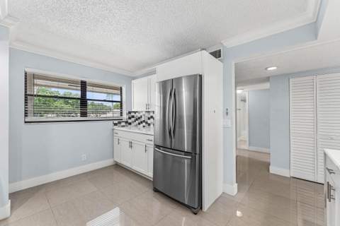 12926 Briarlake Drive #201, Palm Beach Gardens FL - photo 12 of 36
