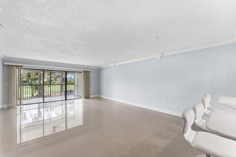 12926 Briarlake Drive #201, Palm Beach Gardens FL - photo 13 of 36