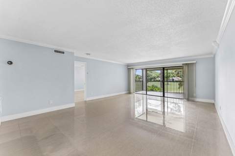 12926 Briarlake Drive #201, Palm Beach Gardens FL - photo 14 of 36