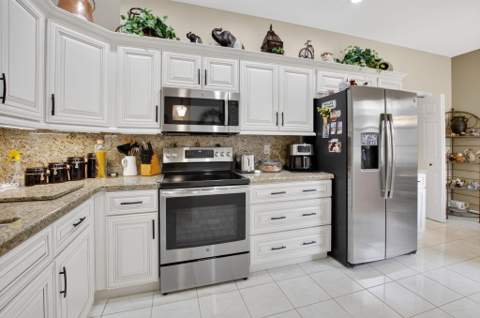 10632 Royal Caribbean Circle, Boynton Beach FL - photo 6 of 58