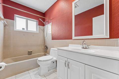 301 SE 3rd Street, Deerfield Beach FL - photo 19 of 39