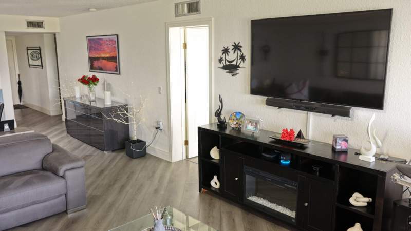 2 bedroom Condominium at 2421 Village Boulevard #201, Whitehall Village, West Palm Beach — photo 4