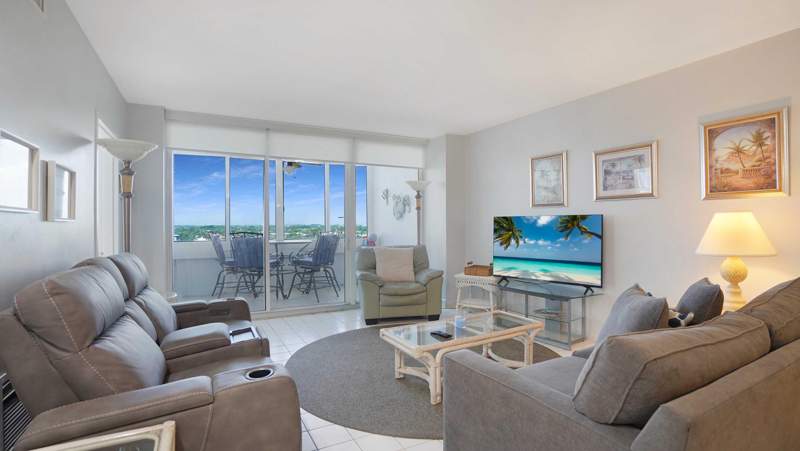 1 bedroom Condominium at 4040 Galt Ocean Drive #801, Ocean Manor Condo, Fort Lauderdale — photo 4