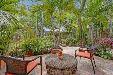 620 NE 9th Avenue #6, Fort Lauderdale FL - photo 11 of 120