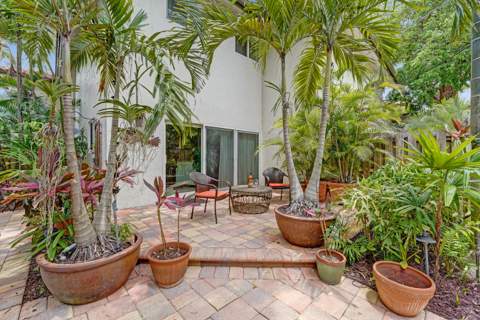 620 NE 9th Avenue #6, Fort Lauderdale FL - photo 14 of 120