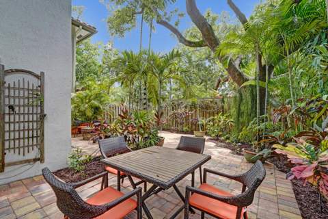 620 NE 9th Avenue #6, Fort Lauderdale FL - photo 19 of 120