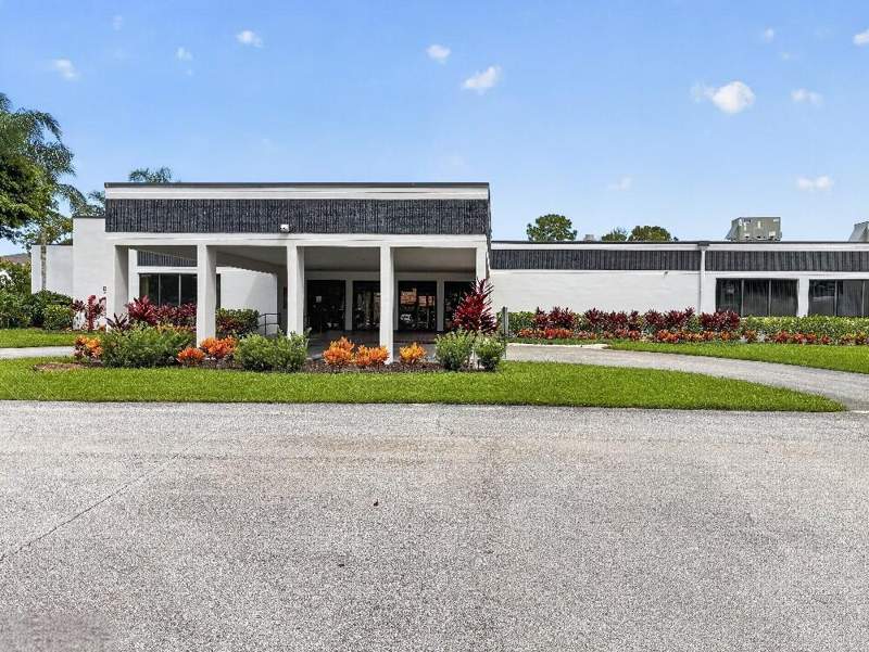 2 bedroom Condominium at 4820 Lucerne Lakes Boulevard #402, Sunrise Of Palm Beach Condo 1,2,3,4, 14 And 17, Lake Worth — photo 5