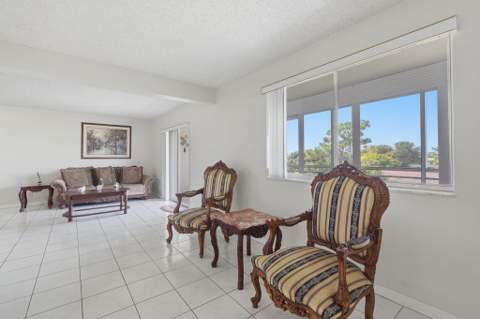 2606 Garden Drive #305, Lake Worth FL - photo 10 of 24