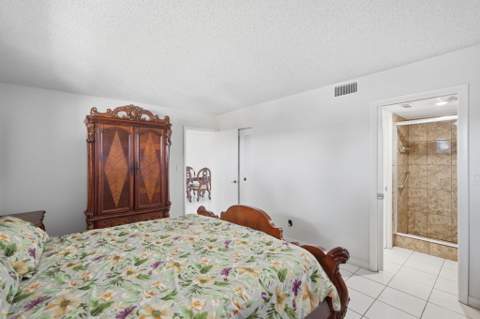2606 Garden Drive #305, Lake Worth FL - photo 19 of 24