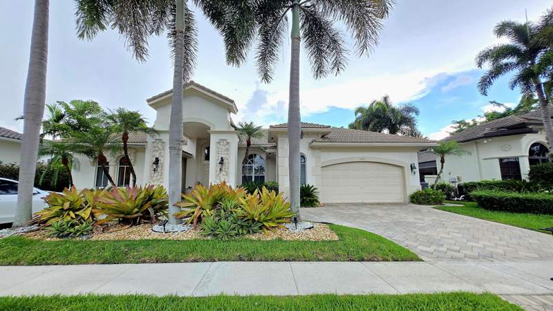 4 bedroom Single Family Residence at 11065 Canary Island Court, Enclave 2nd Section, Plantation — photo 5