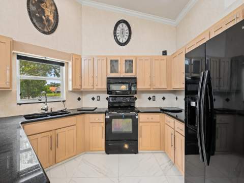 1750 W Oak Knoll Circle, Davie FL - photo 17 of 26