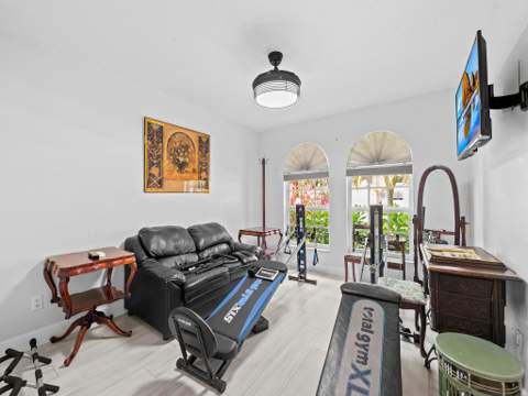 1750 W Oak Knoll Circle, Davie FL - photo 20 of 26