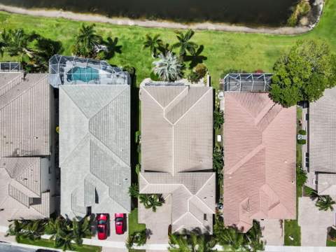 7049 Veneto Drive, Boynton Beach FL - photo 7 of 50
