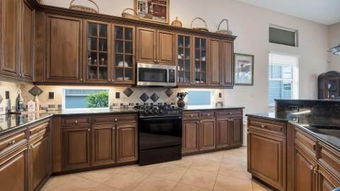 7049 Veneto Drive, Boynton Beach FL - photo 18 of 50