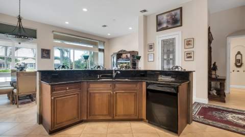 7049 Veneto Drive, Boynton Beach FL - photo 19 of 50
