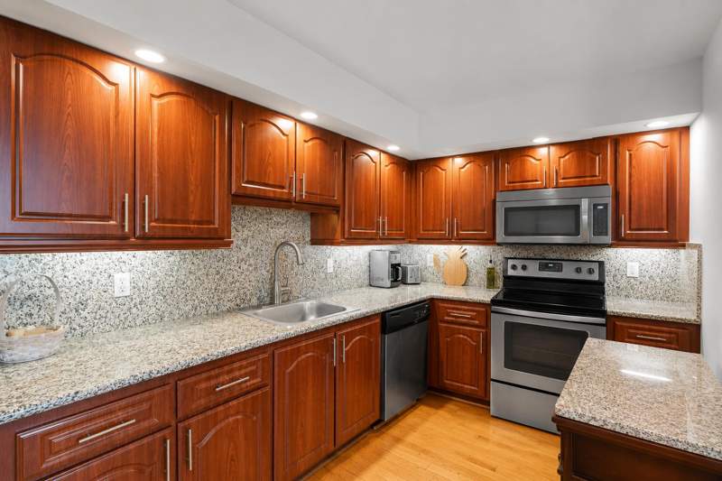 2 bedroom Condominium at 625 Oaks Drive #405, No 105 Palm-Aire Country Club, Pompano Beach — photo 3