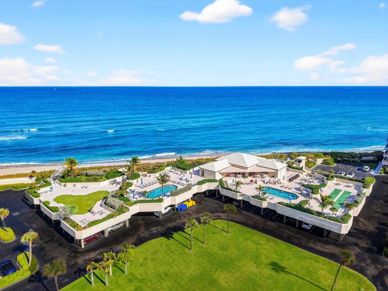 2 bedroom Condominium at 5540 N Ocean Drive #1c, Water Glades Condo, Singer Island — photo 3
