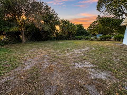 2903 Avenue R, Fort Pierce FL - photo 13 of 15