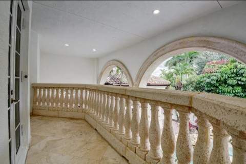 7635 Mandarin Drive, Boca Raton FL - photo 11 of 37