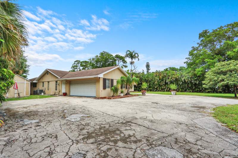 4 bedroom Single Family Residence at 4529 Square Lake Drive, Square Lake, Palm Beach Gardens — photo 3