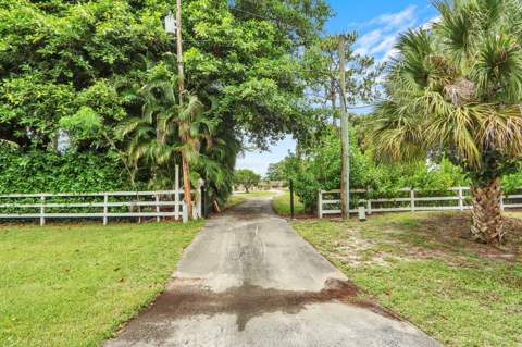 4529 Square Lake Drive, Palm Beach Gardens FL - photo 6 of 67