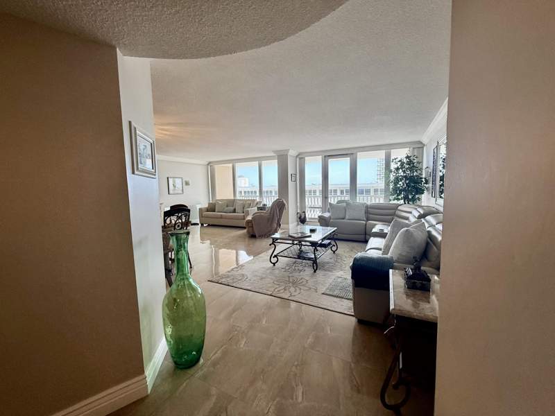 2 bedroom Condominium at 4020 Galt Ocean Drive #1708, Ocean Club Condo, Fort Lauderdale — photo 4