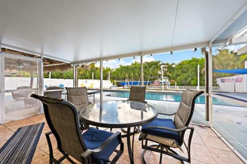 1005 Mohawk Street, Jupiter FL - photo 7 of 19