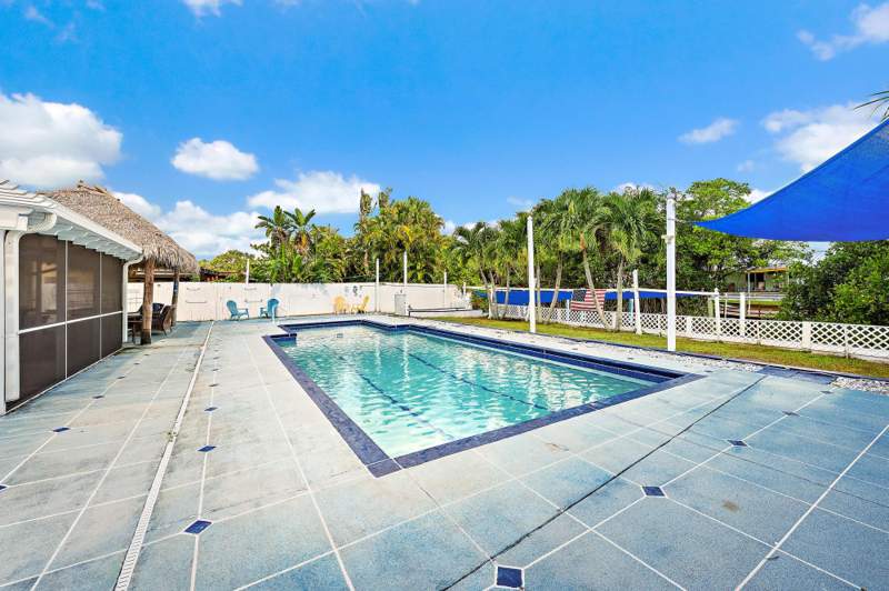 3 bedroom Single Family Residence at 1005 Mohawk Street, Jupiter River Estates Replat, Jupiter — photo 4