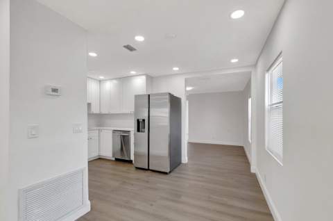 950 29th Street, West Palm Beach FL - photo 9 of 21