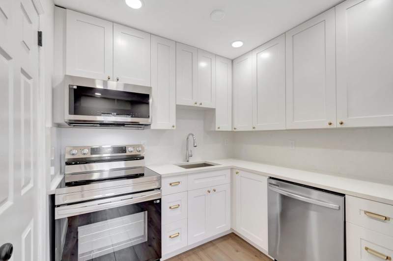 3 bedroom Single Family Residence at 950 29th Street, Northwood, West Palm Beach — photo 4