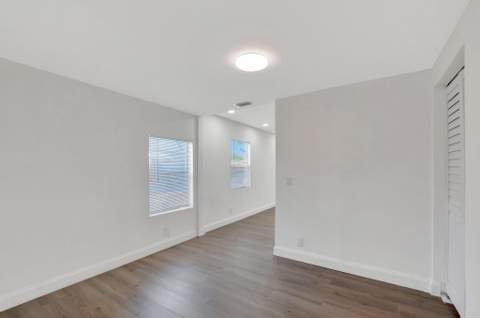 950 29th Street, West Palm Beach FL - photo 12 of 21