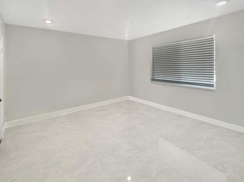 136 NE 19th Court #112f, Wilton Manors FL - photo 11 of 18