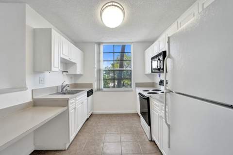520 SE 5 Avenue #1203, Fort Lauderdale FL - photo 7 of 34