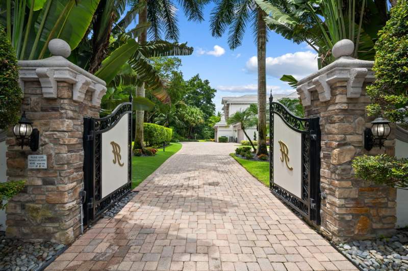 6 bedroom Single Family Residence at 8950 NW 70th Court, Bbb Ranches, Parkland — photo 2