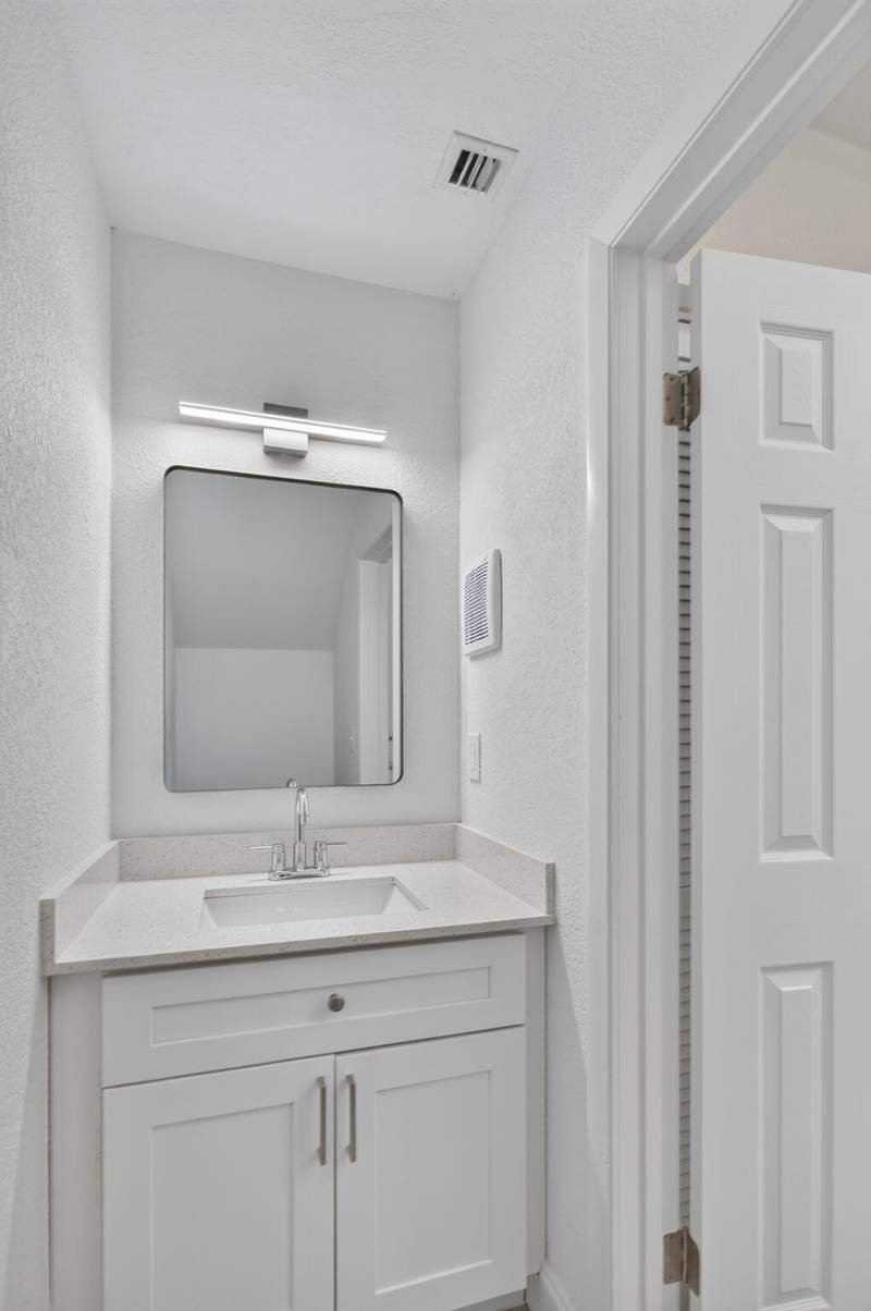 3 bedroom Condominium at 11451 Lakeview Drive #3a, Portofino Condominium, Coral Springs — photo 5